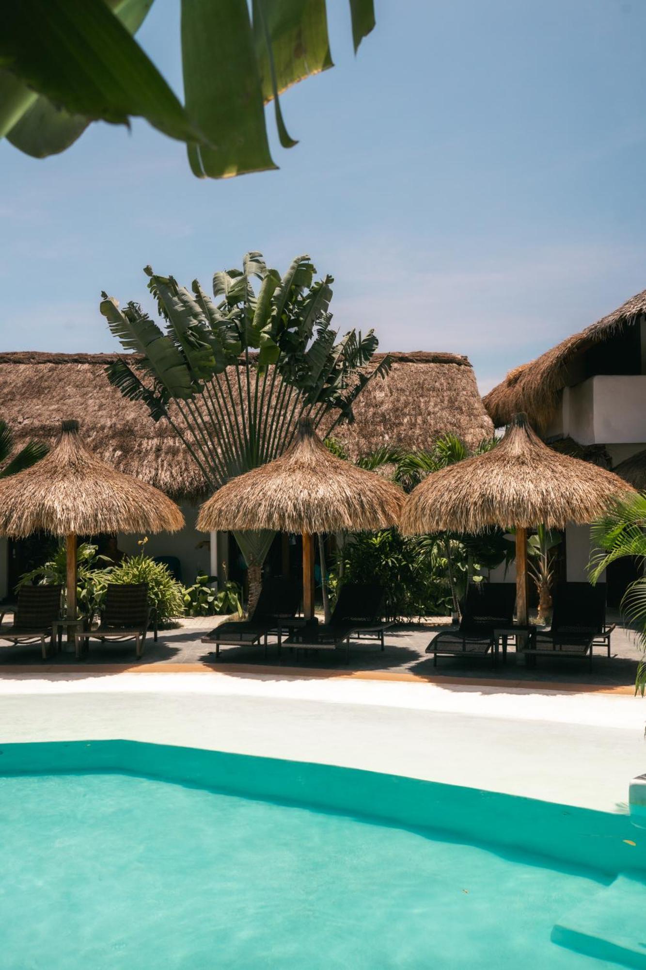 Secret Paradise Hotel
